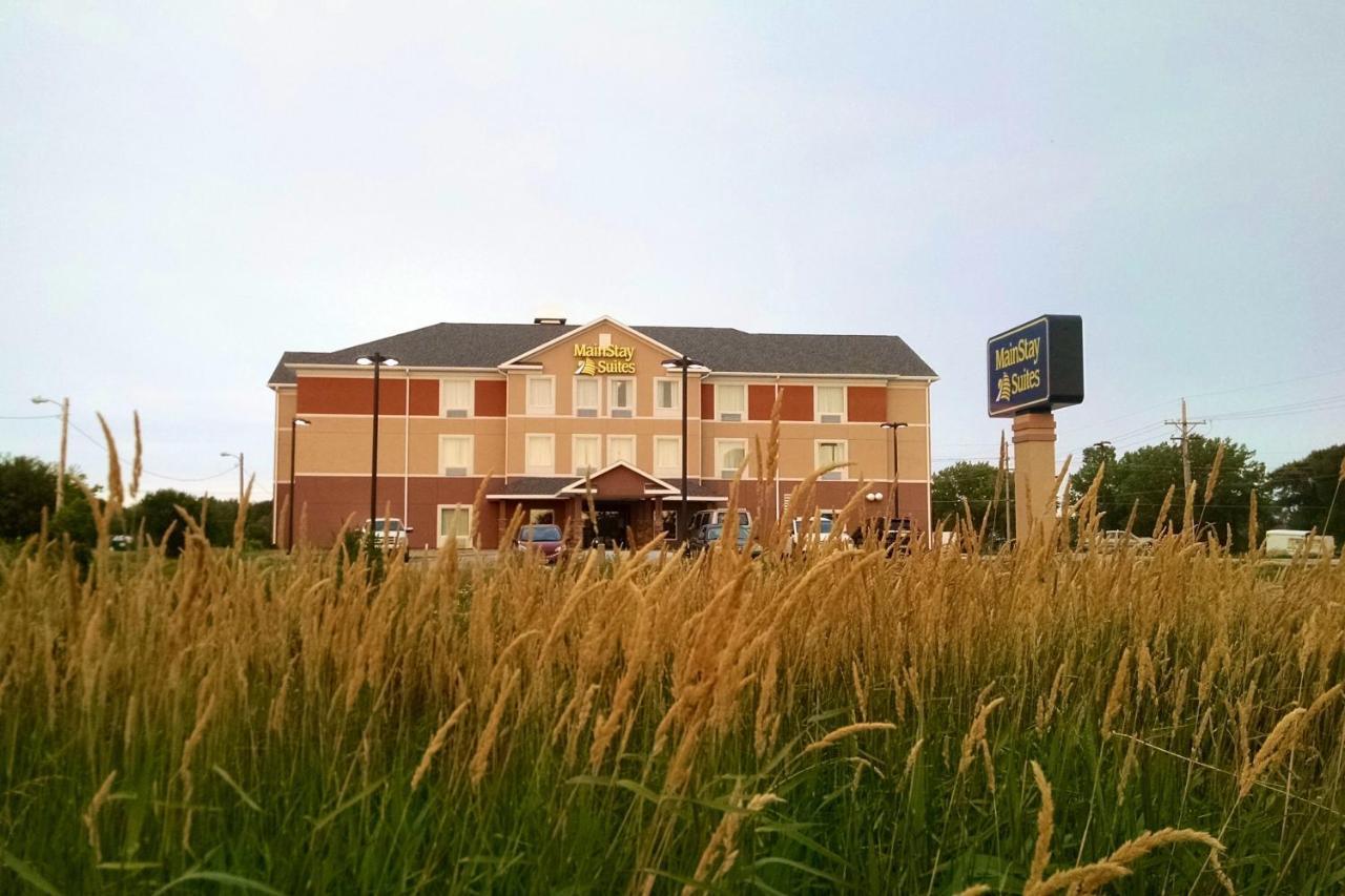 Mainstay Suites Grand Island Bagian luar foto