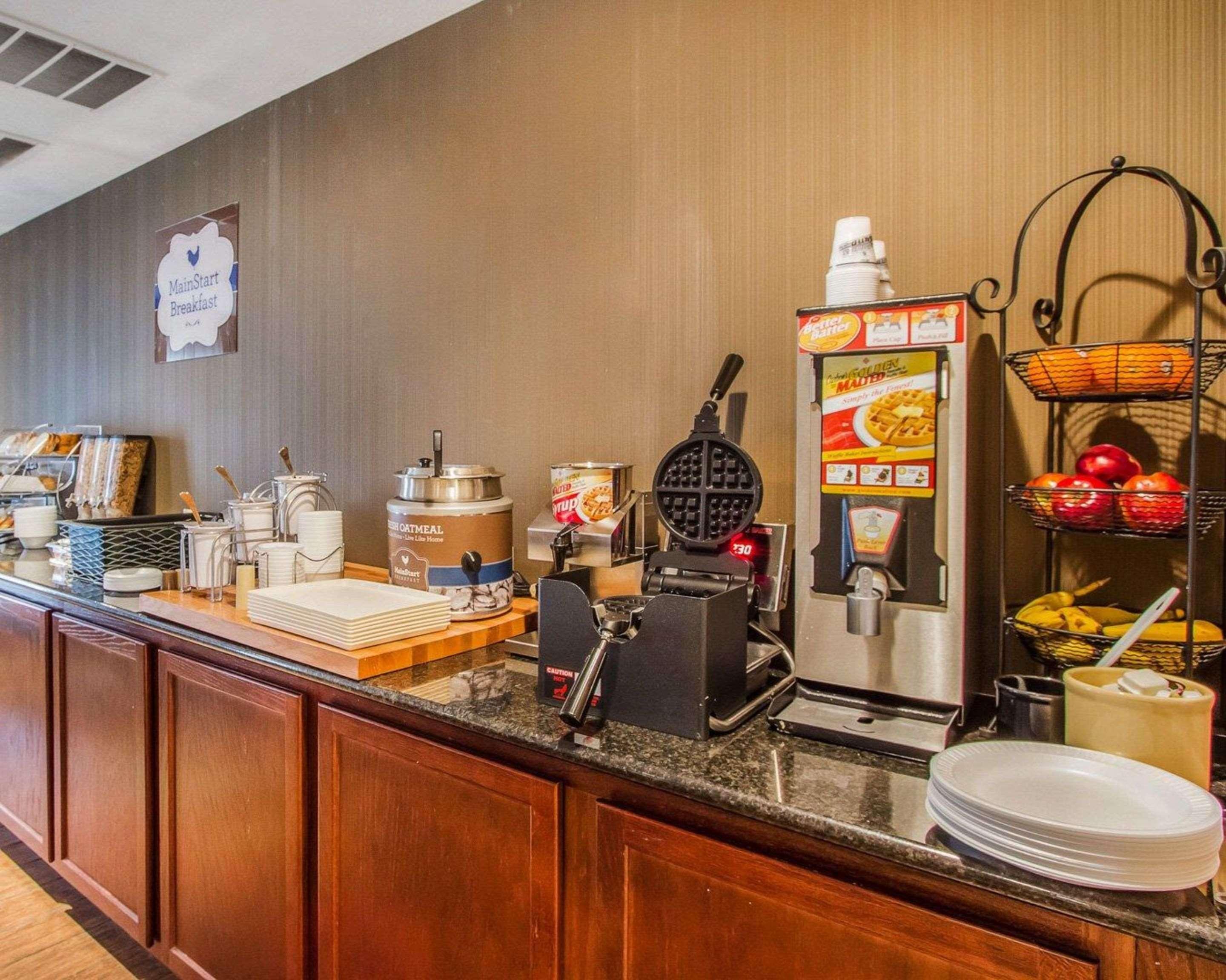 Mainstay Suites Grand Island Bagian luar foto