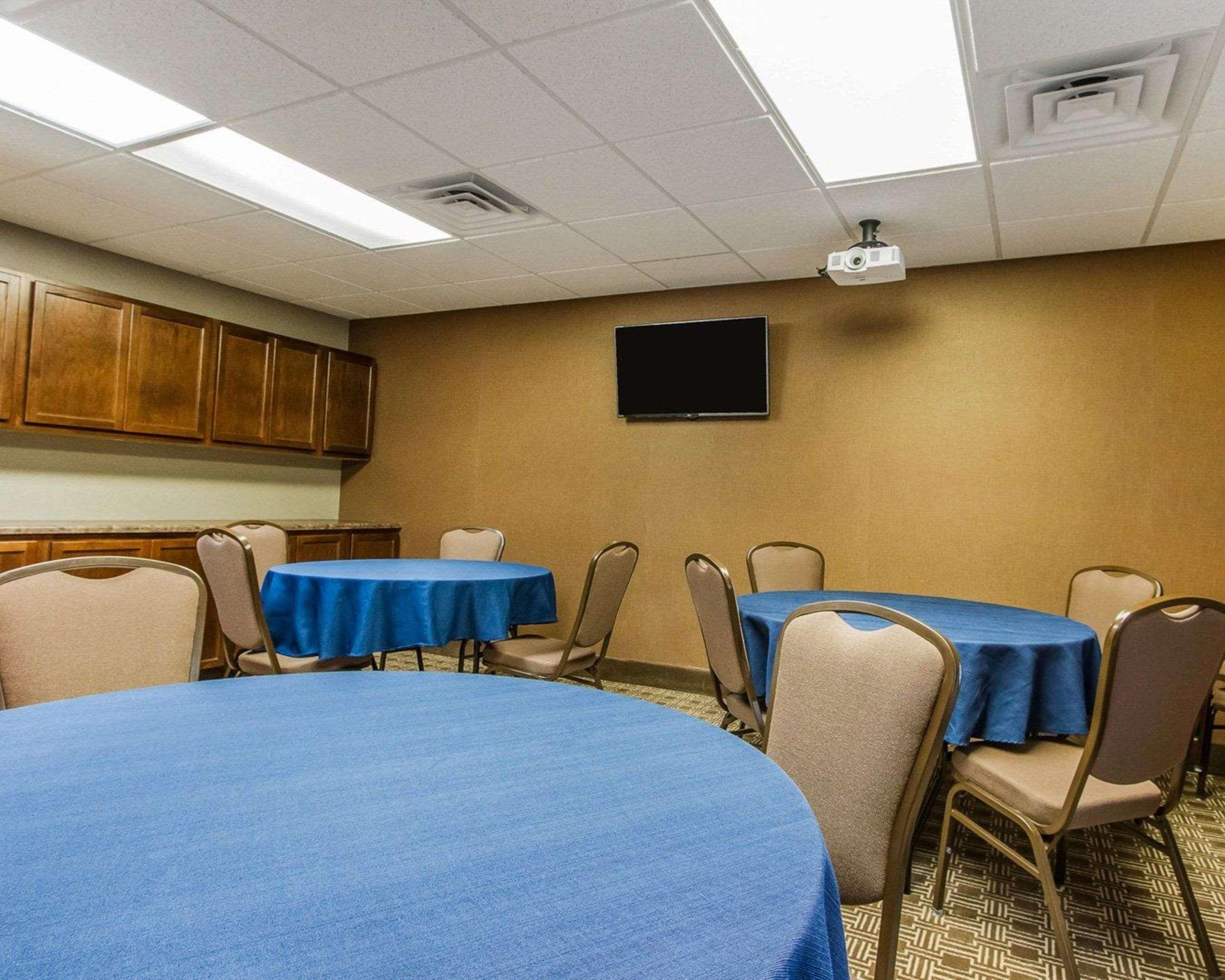 Mainstay Suites Grand Island Bagian luar foto