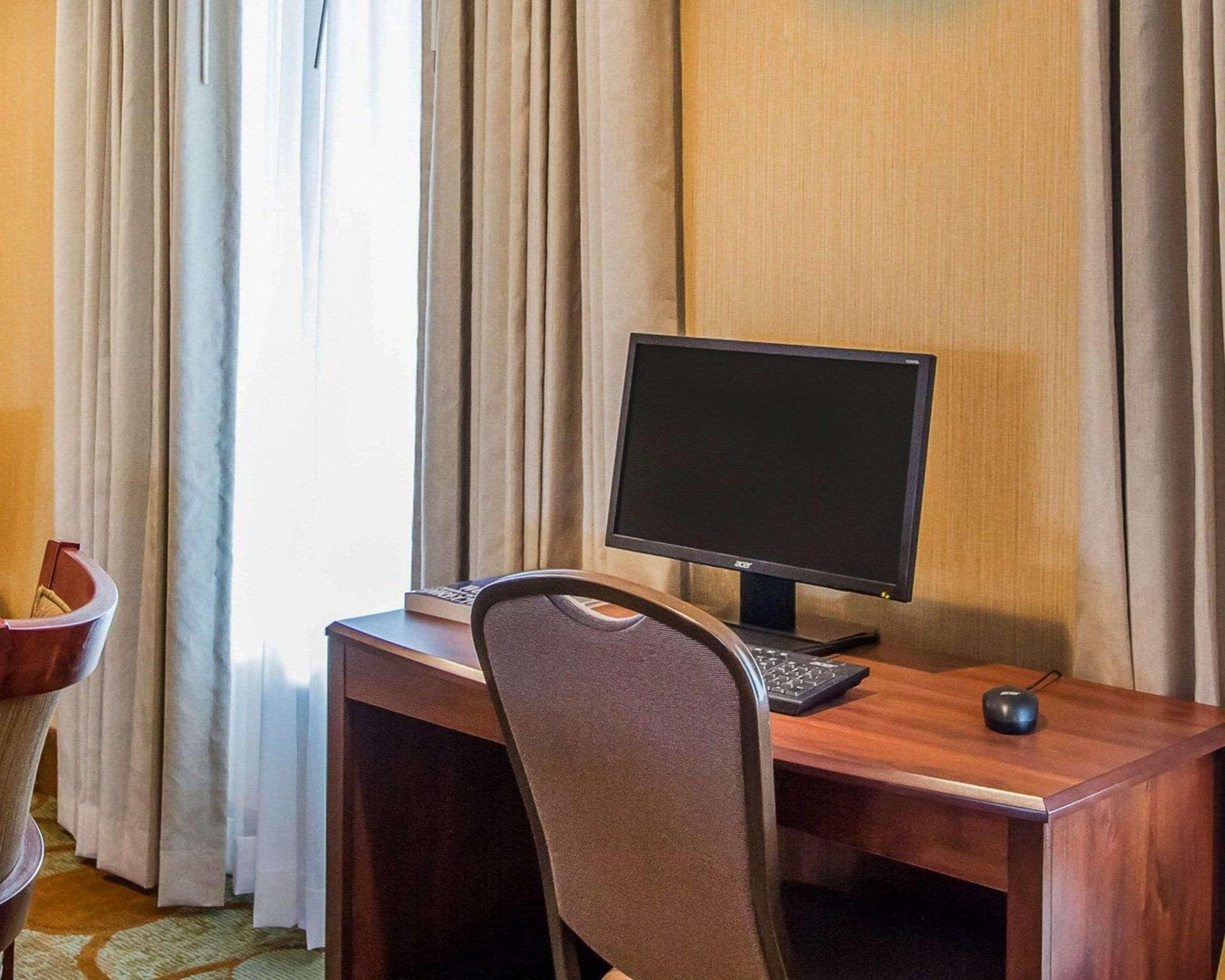 Mainstay Suites Grand Island Bagian luar foto