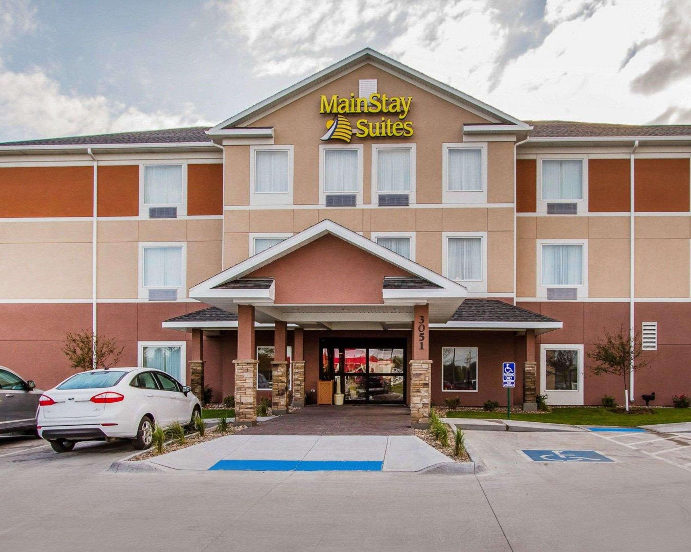 Mainstay Suites Grand Island Bagian luar foto