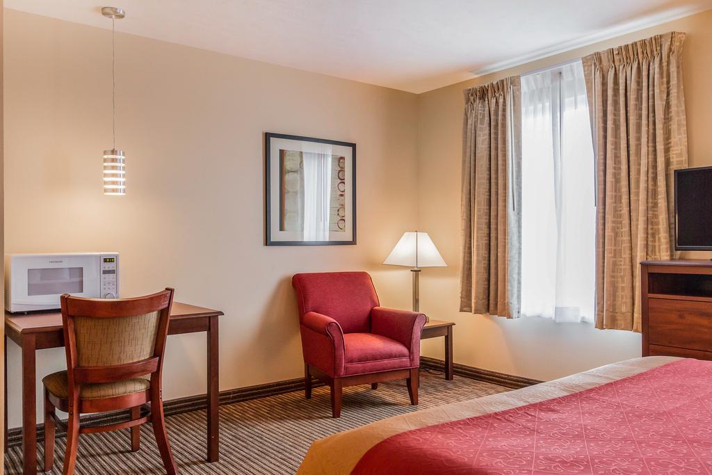 Mainstay Suites Grand Island Bagian luar foto